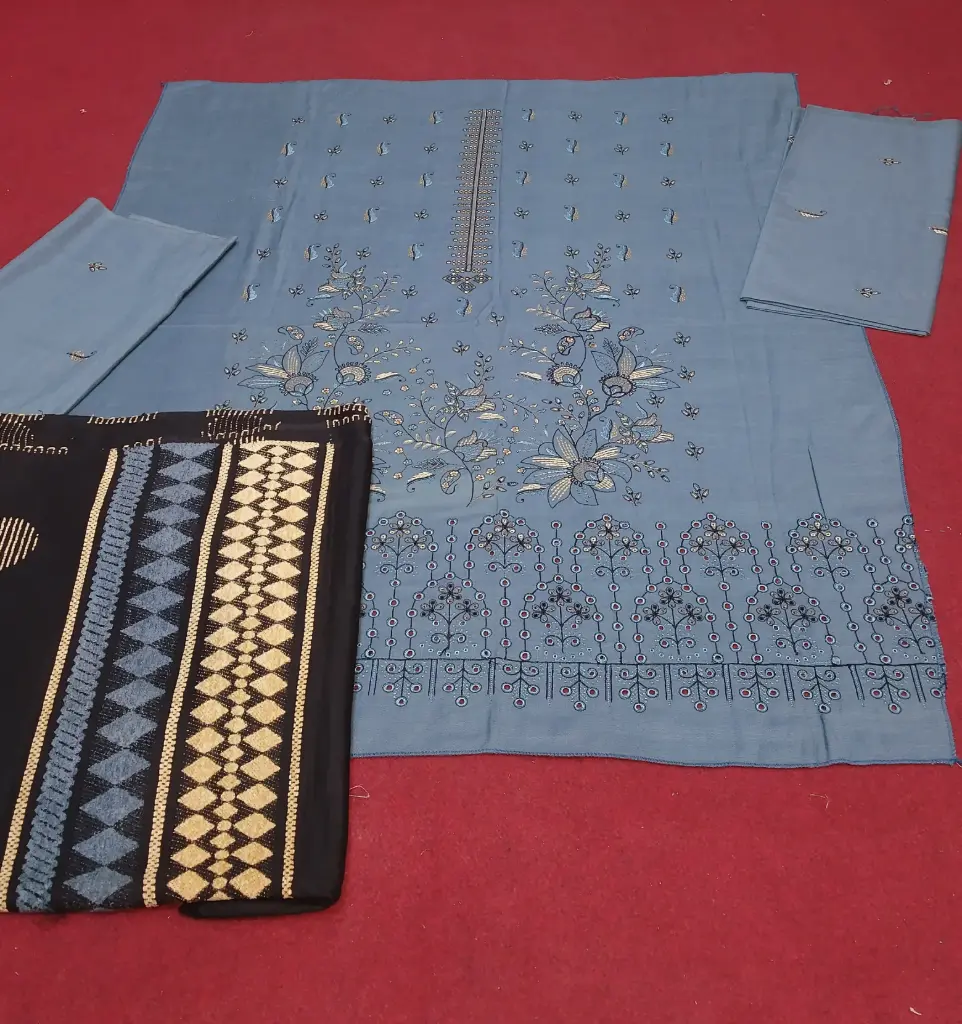 3 Piece Unstitched Heavy Embroidered Dhanak Wool Suit || مخملی دھاگے کی شال2